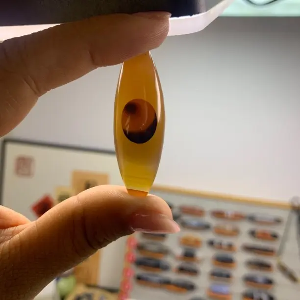 象形桶珠原石打磨圆珠锁骨颈饰挂件