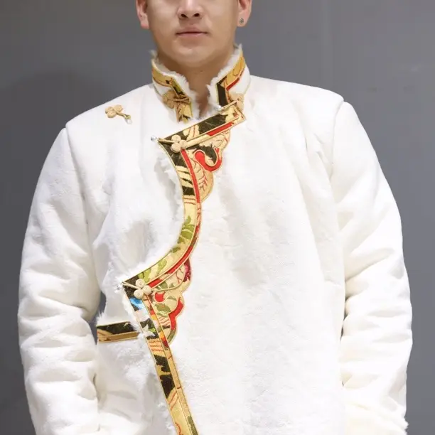 羊皮毛一体藏服外套冬季加厚民族风上长袖保暖藏式男士藏装