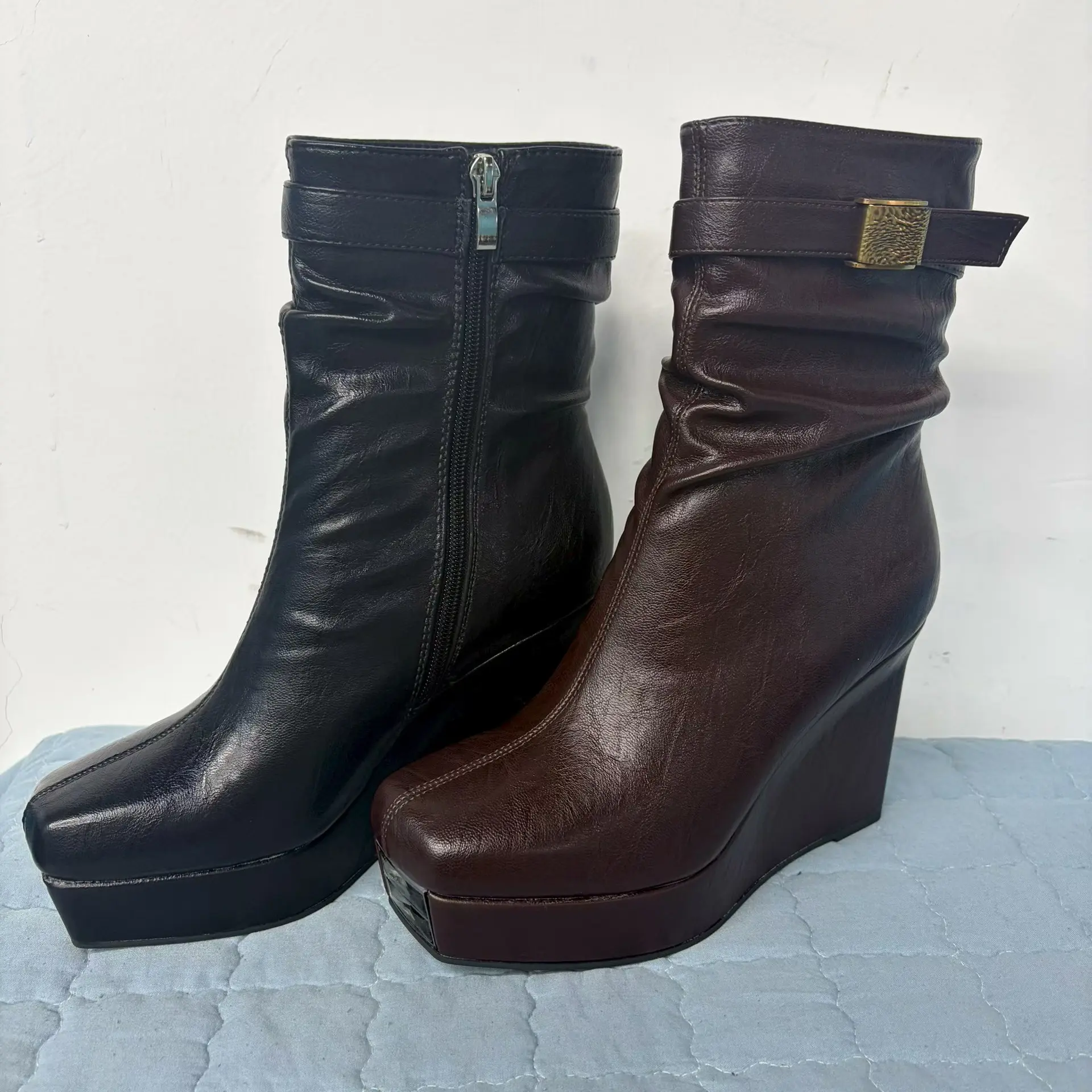 新款欧美风黑色尖头绒里细跟女秋冬短靴