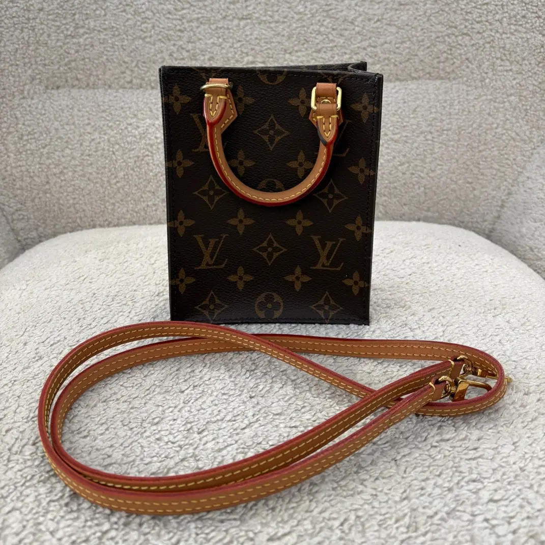 99新 LouisVuitton/路易威登 N1322 LV 经典老花琴谱包肩带可调节