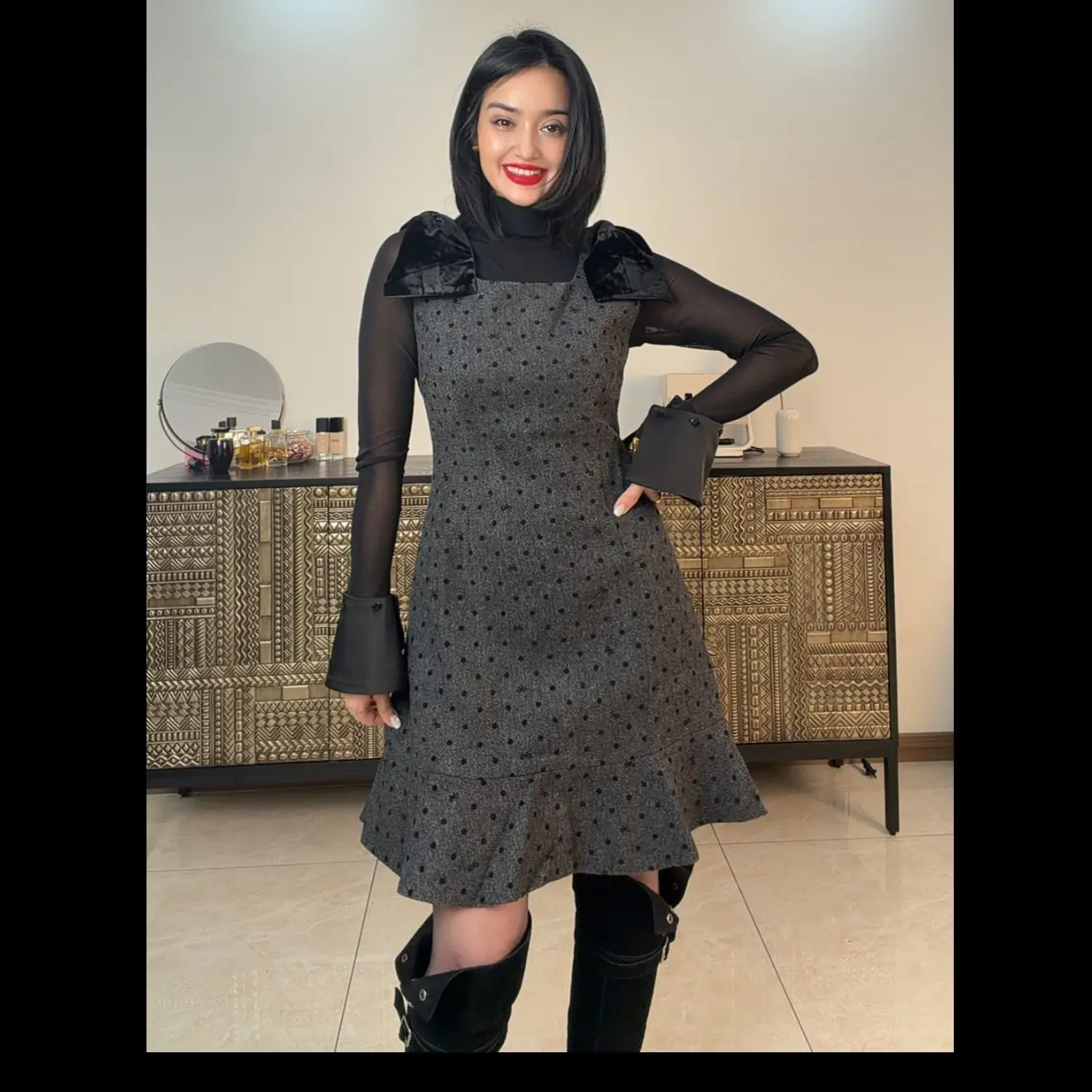 秋冬新款拼接假两件娃娃领磨毛收腰连衣裙