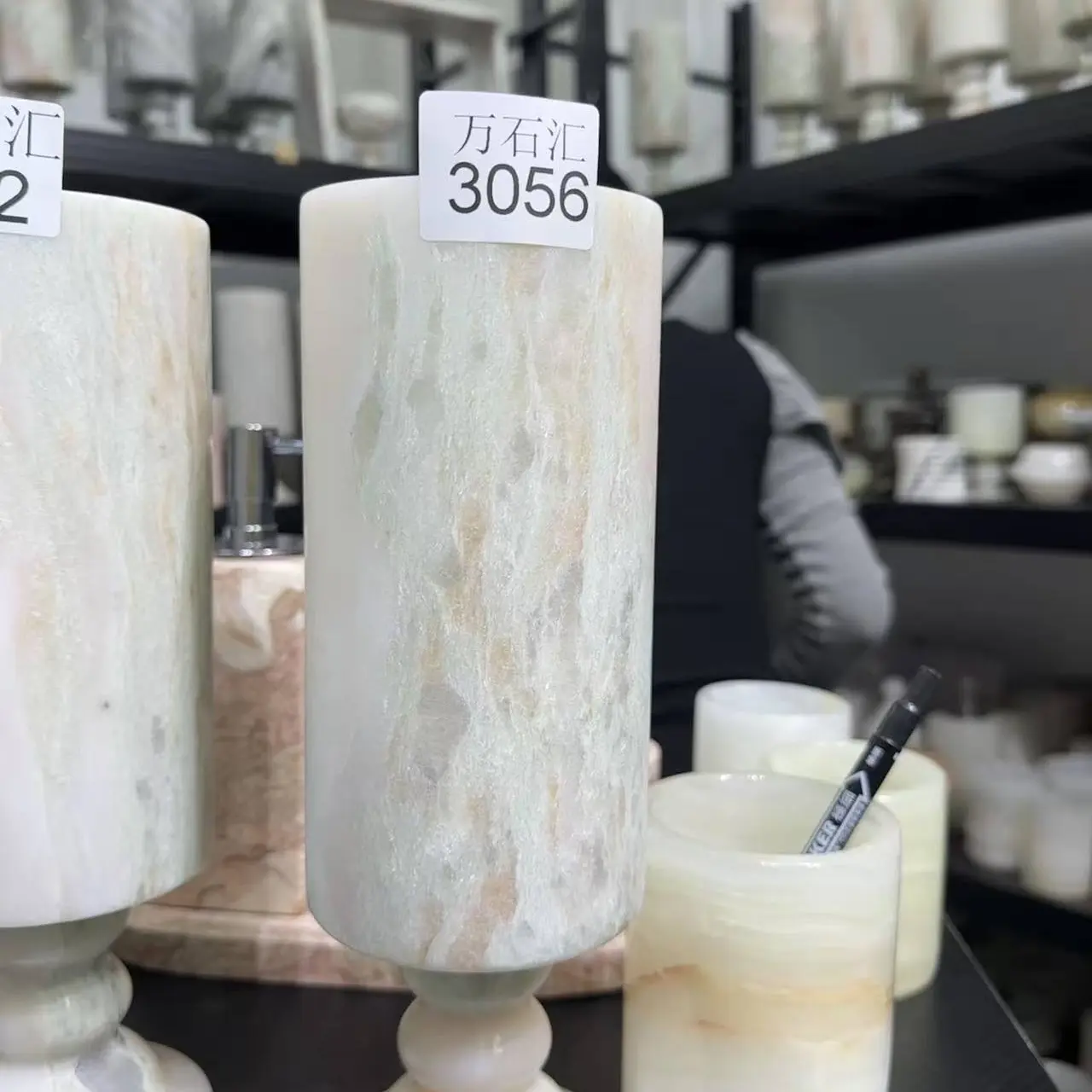 天然石材彩玉花瓶3056家居饰品