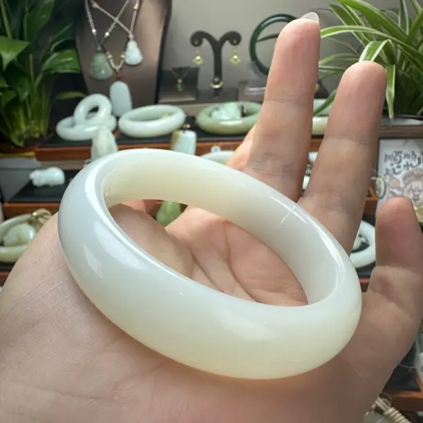 和田玉且末料暖色59左右微结构纹理