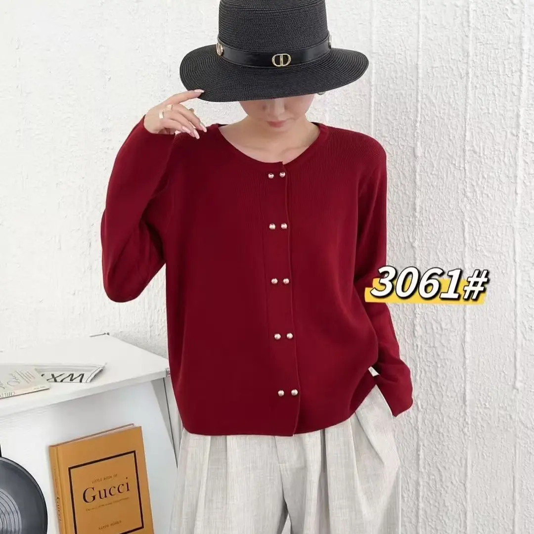 大码女装新款拼色假两件针织衫胖mm显瘦遮肉长袖上衣
