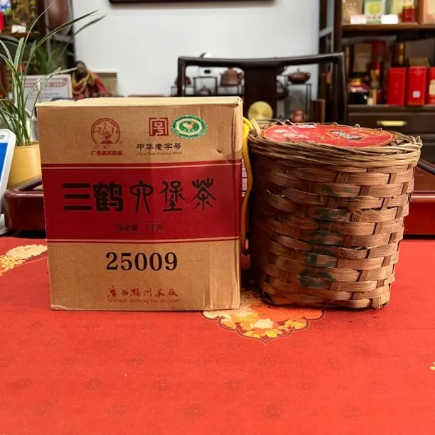 三鹤【25009】2012年陈化特级，宾榔香木香醇厚浓郁分装
