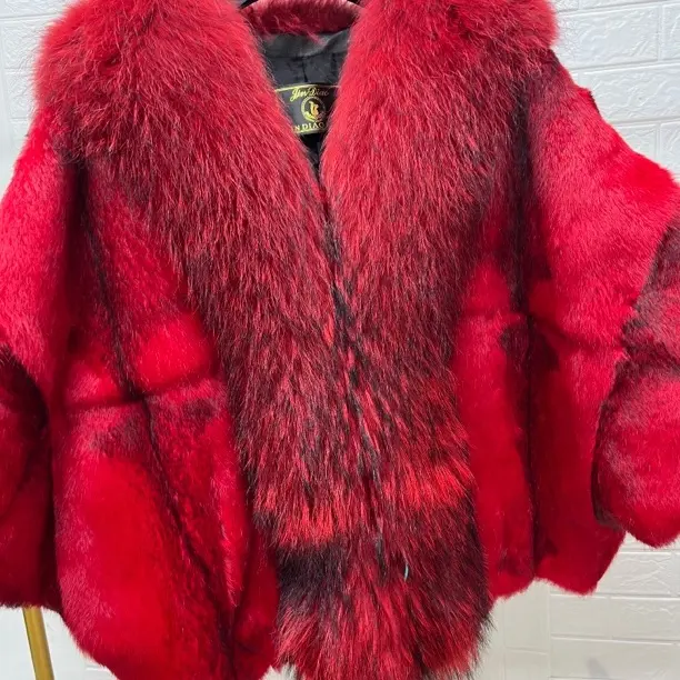 秋冬季女士网红爆款时尚保暖洋气气质斗篷款外套