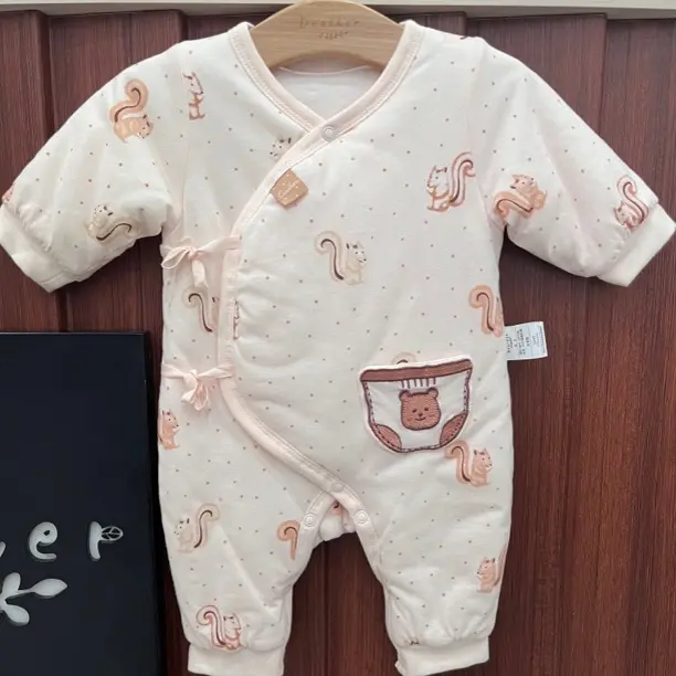 52码新生儿婴儿夹棉连体哈衣，保暖暖气房必备，特价不退不换