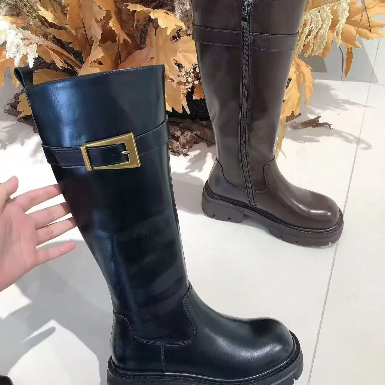 6815欧美皮面西部牛仔靴女冬季新款套筒复古褶皱中筒靴圆头