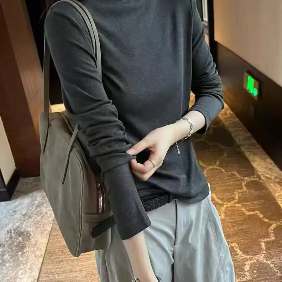 长袖纯色T恤打底衫，高弹面料