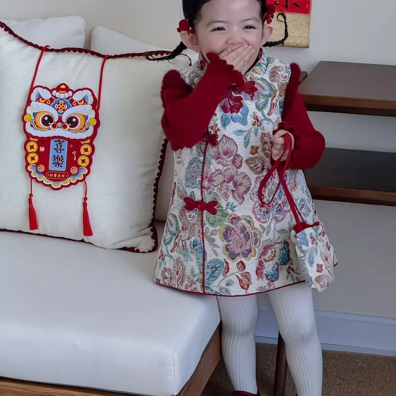 新款冬季女童加厚保暖红色喜庆拜年服旗袍裙过年礼服