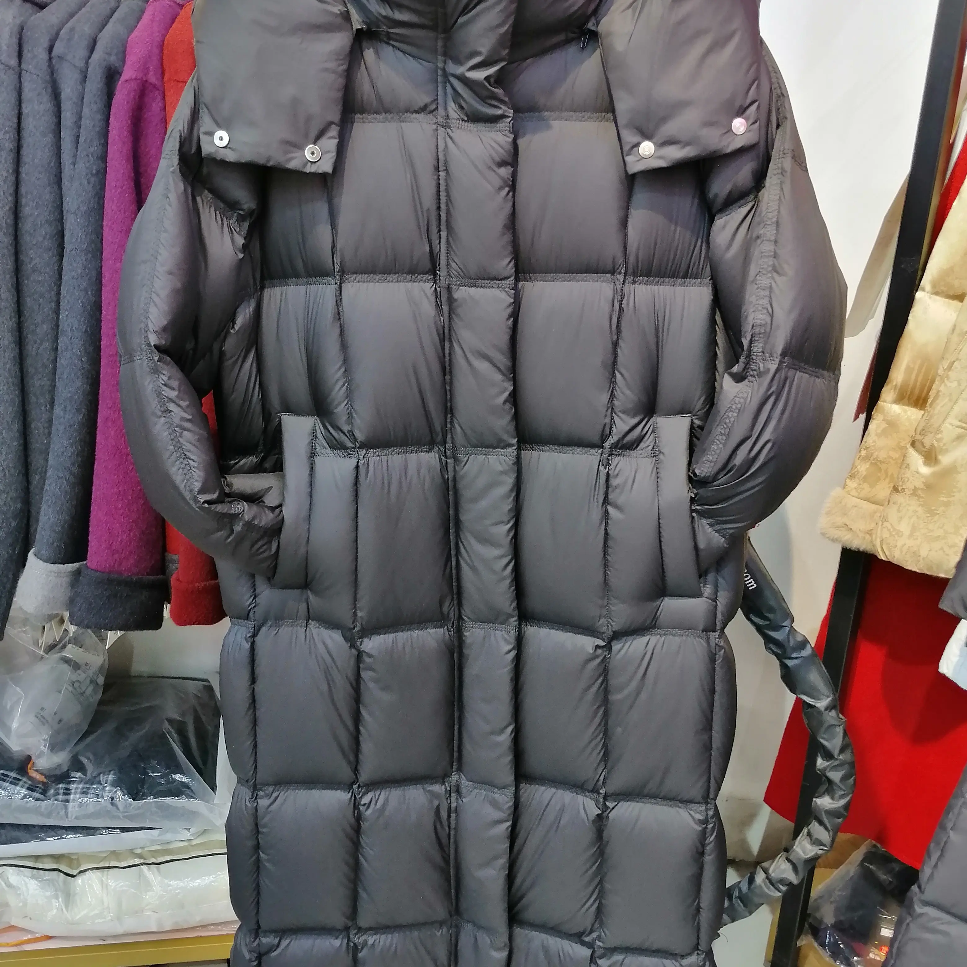 中长款韩系宽松连帽加厚女冬季白鸭绒羽绒服