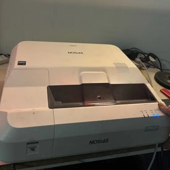 二手 爱普生700u超短焦投影仪 运费自理