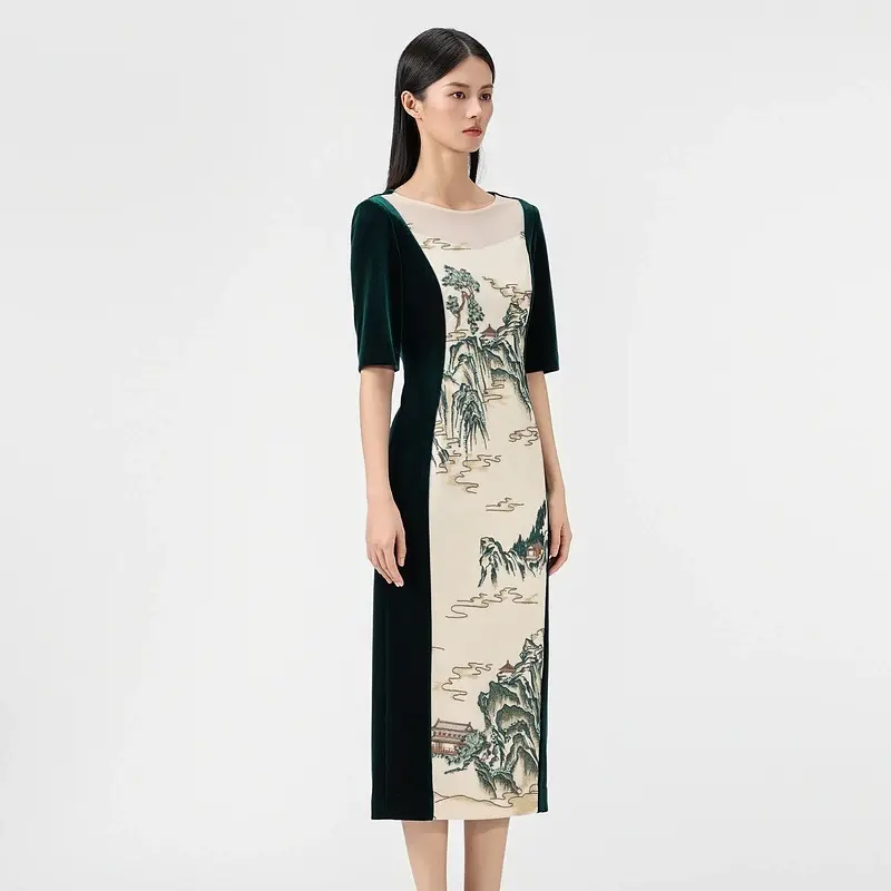 SUSSI/古色25春新款船领中袖刺绣高端国风改良旗袍裙