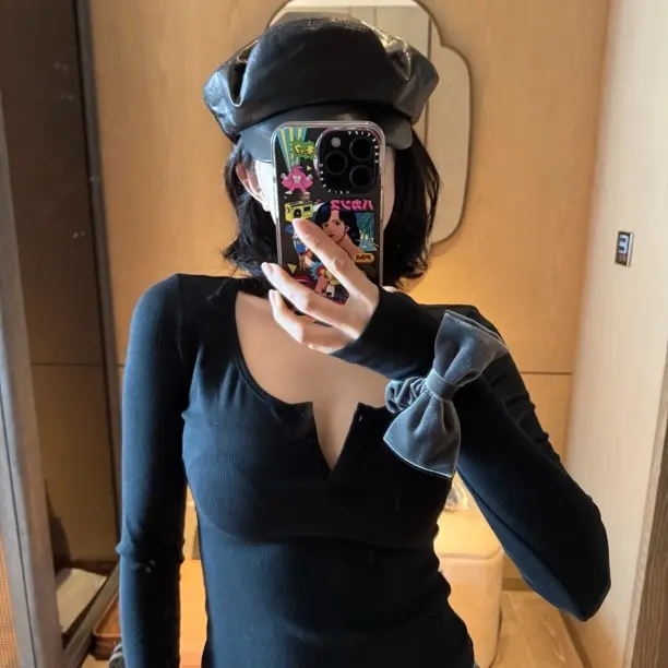 XHCHIC 秋冬新款气质U领收腰长款打底T恤