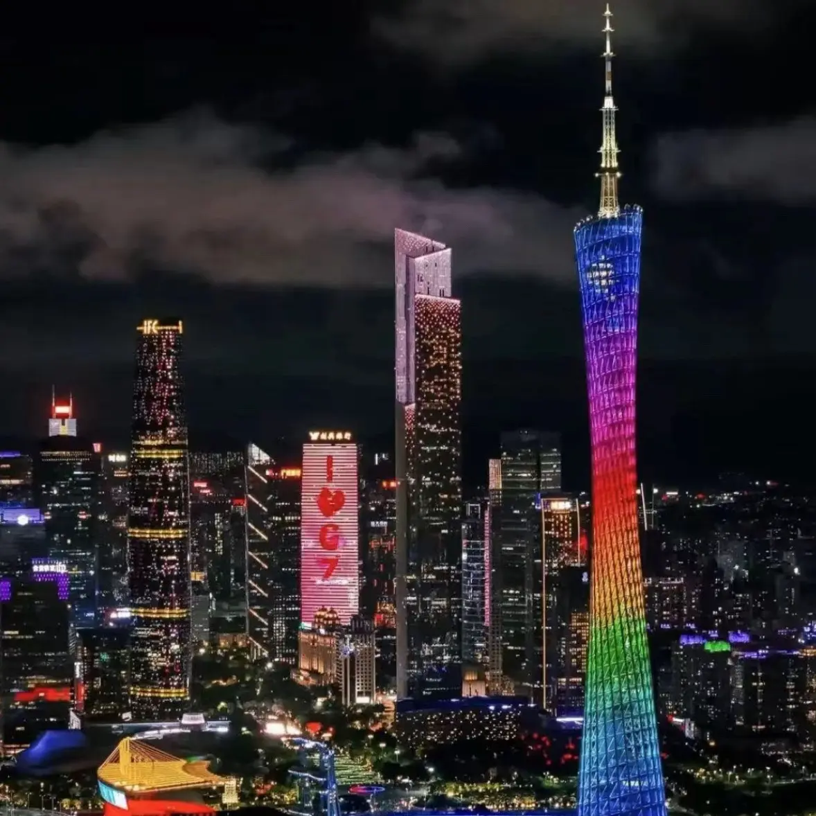 工厂甄选- V爆款男女时尚百搭顶031-051