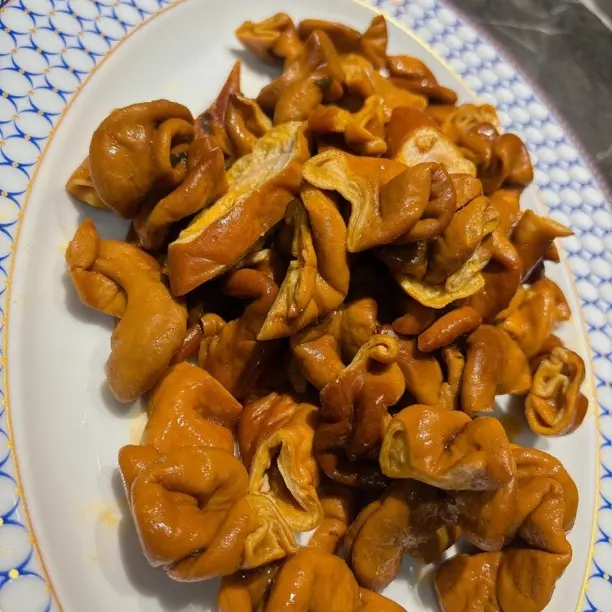 五香猪大肠．阿强自制