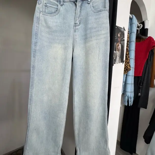 冬季新款加绒弹力高腰显瘦百搭直筒牛仔裤