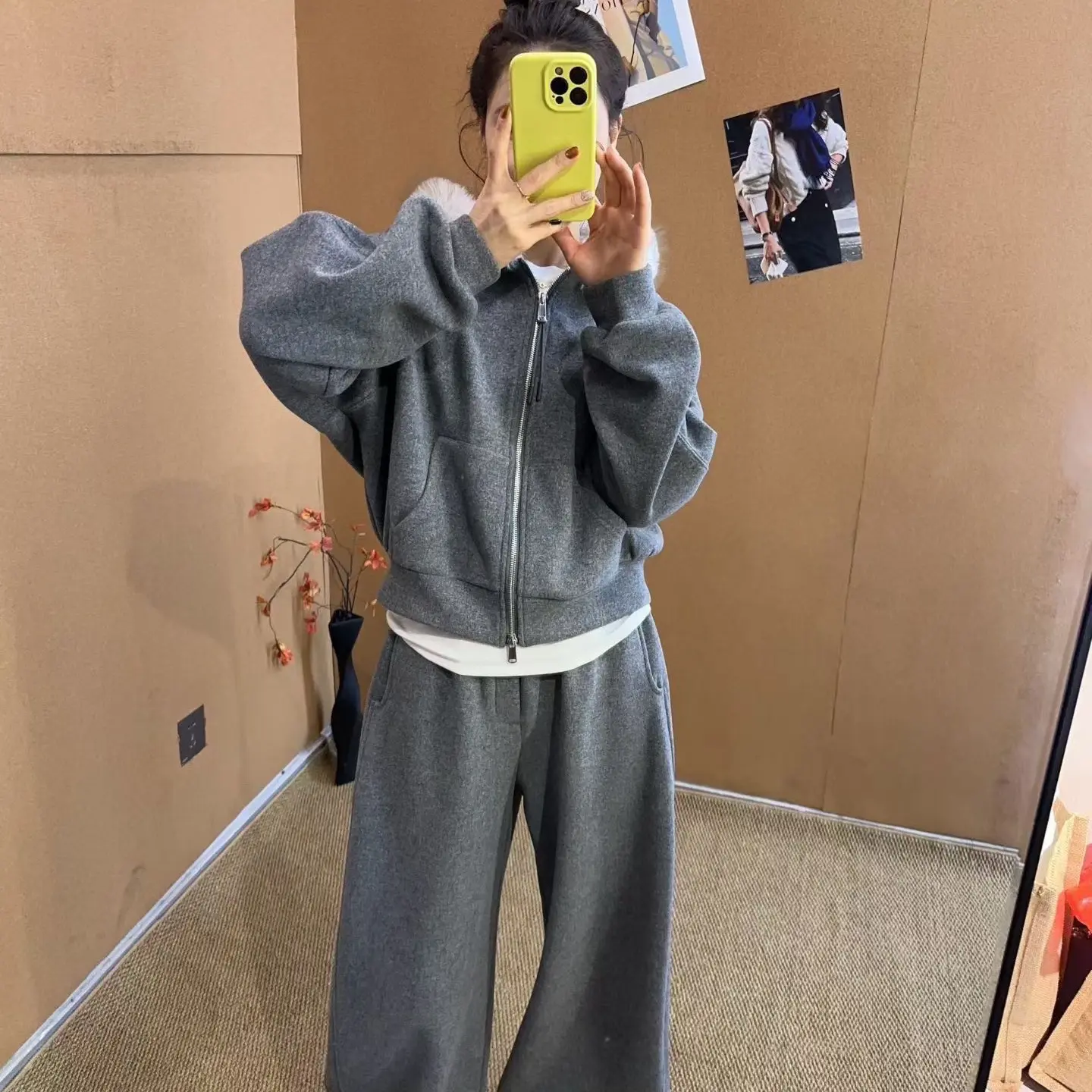 新款秋冬浅蓝色牛仔裤