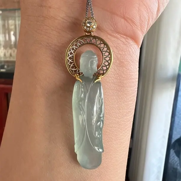 天然缅甸A货翡翠如来佛吊坠