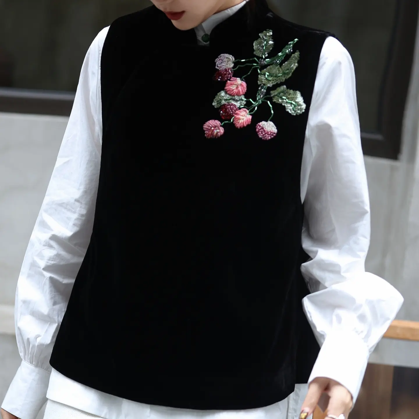 【双双家】早春新款真丝丝绒国风纯手工法绣钉珠荔枝重工刺绣马甲