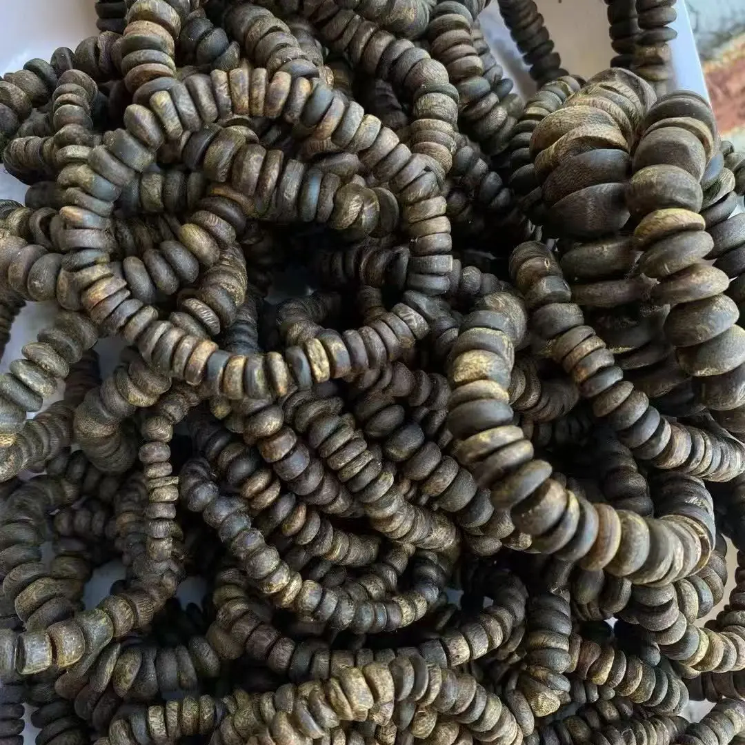 「沉水」油叶子片珠奇楠手串随行单圈