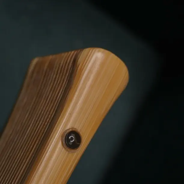 楼云制扇:精工玉竹马牙折扇，九点五寸，二零排口，十六方。