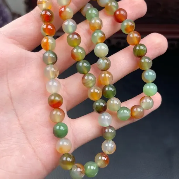 多宝色项链时尚简约