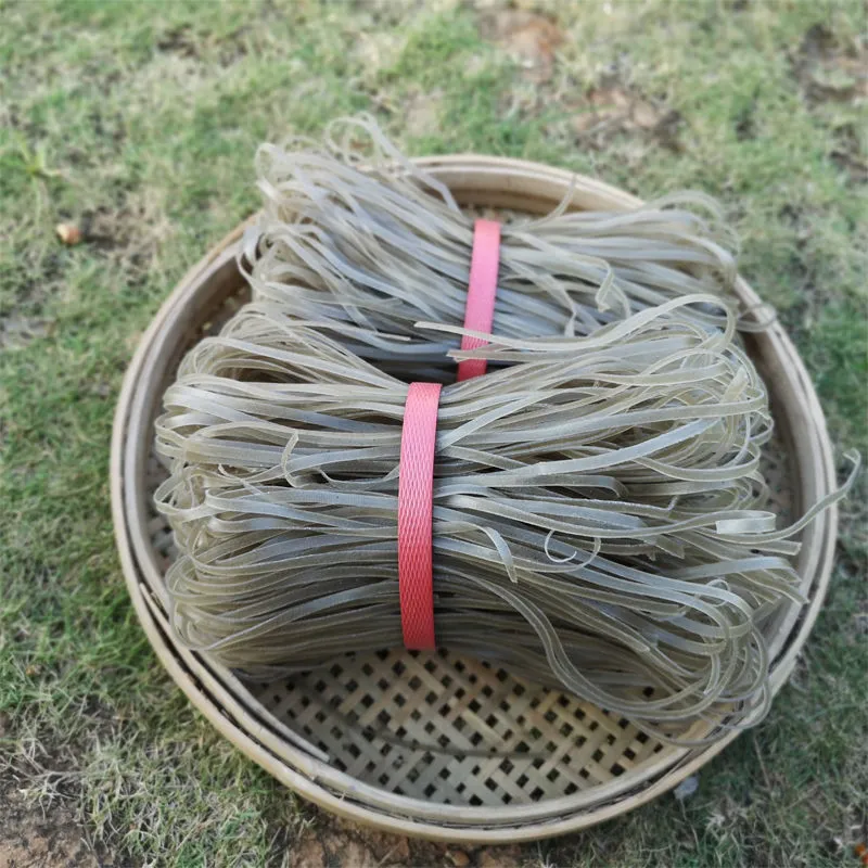 湖南常德村民自制 红薯宽粉 助农