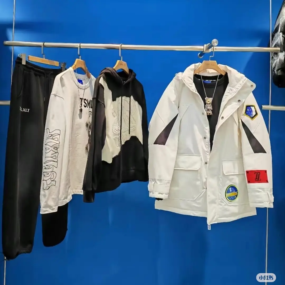 TSMLXLT宇航员重工贴布刺绣宽松版派克羽羽服
