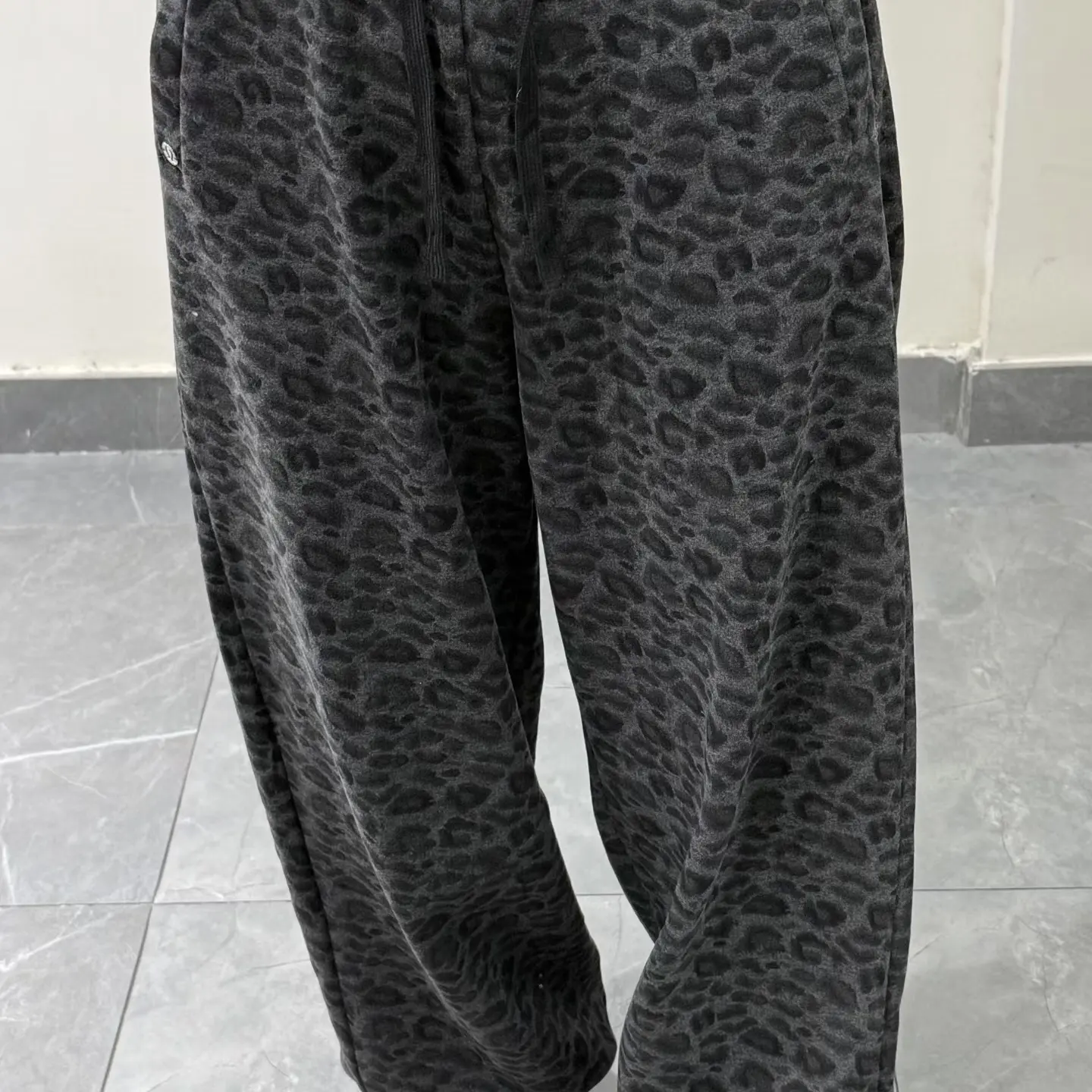 【Hi 妞】豹纹卫裤 加绒