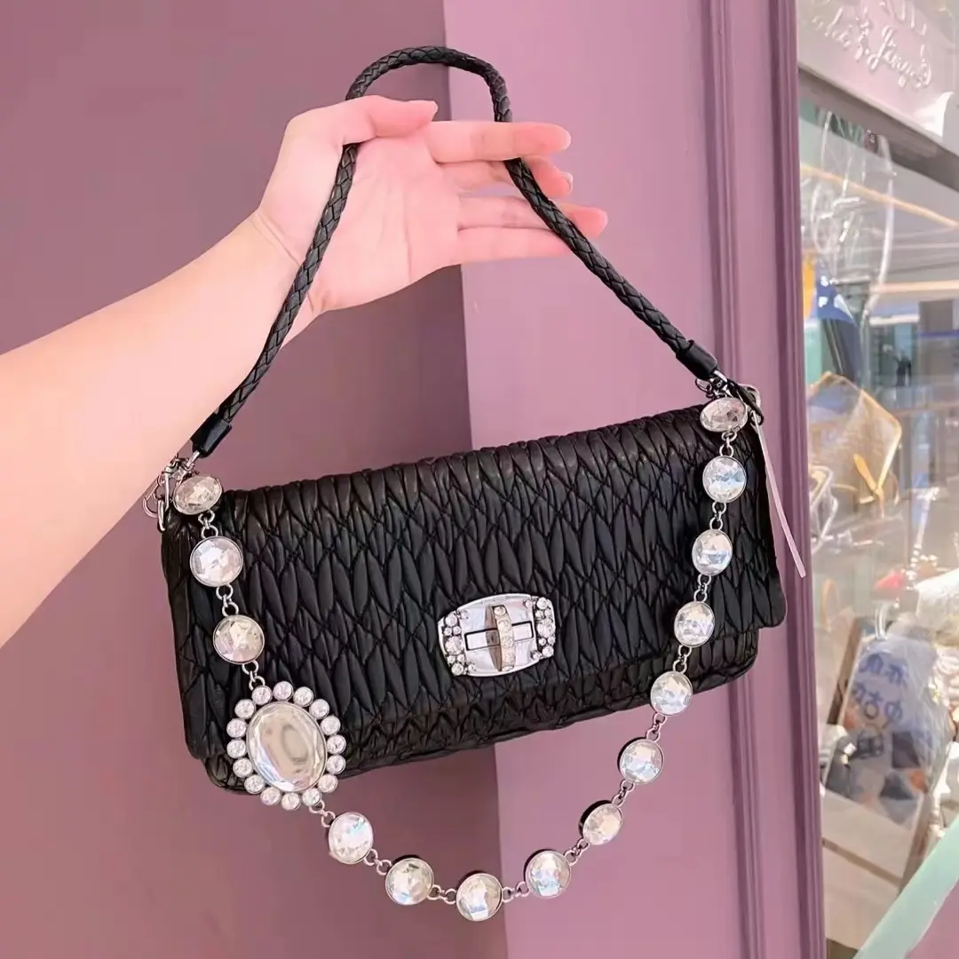 95新 MIU MIU/缪缪 缪缪miumiu宝石链条褶皱单肩包