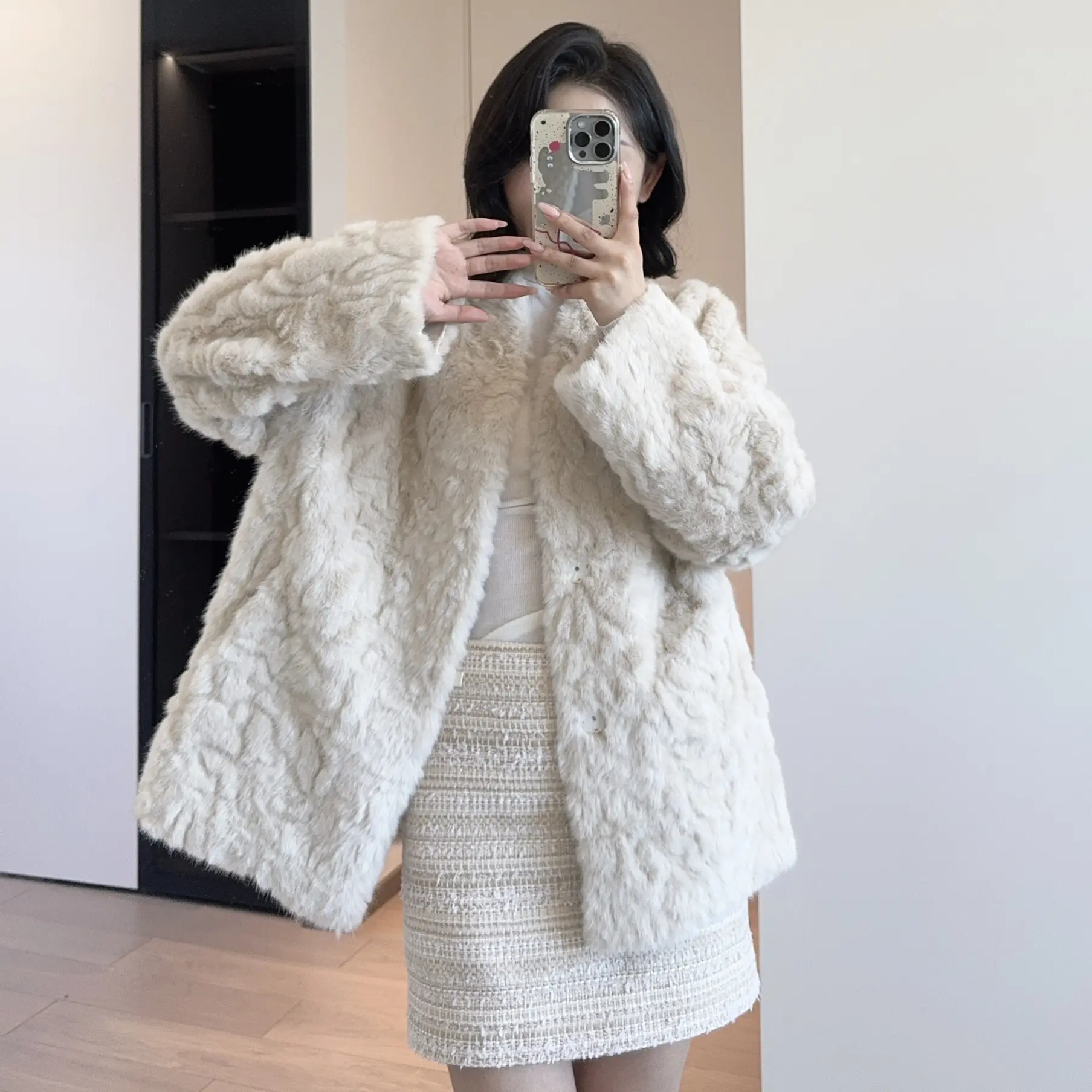 2025V领宽松女落肩袖中长毛毛外套秋冬女装毛绒气质