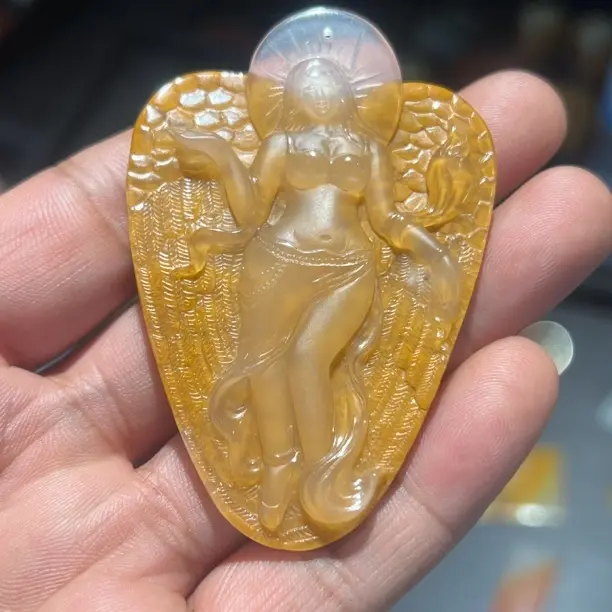 天然黄龙玉 高冰润黄翡观音菩萨吊坠牌挂坠黄色雕刻
