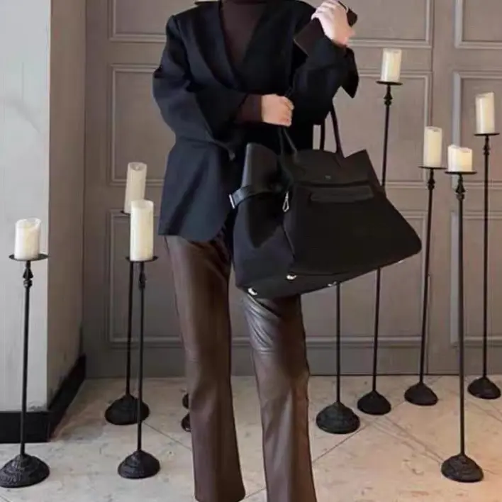 秋冬新款磨毛PU皮高腰显瘦九分烟管女裤直筒西装小个子