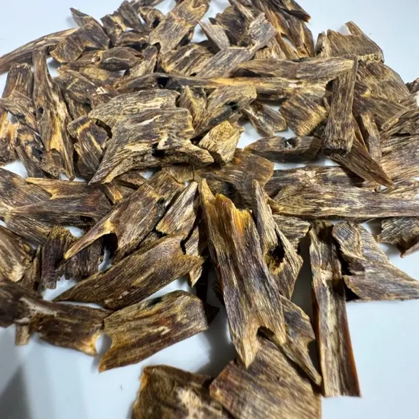 沉香块料原木碎料天然正品上炉熏香蜜甜凉韵醇化老料