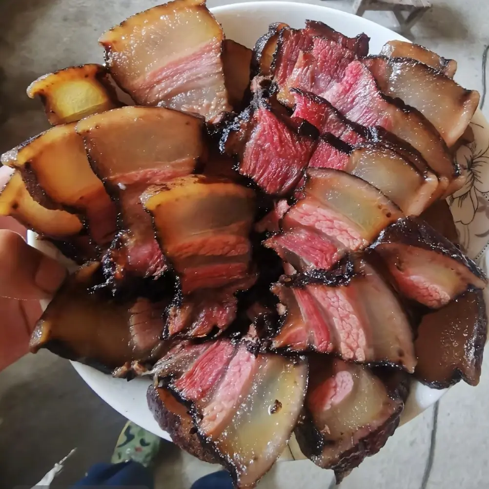 柴火烟熏腊肉广西特产农家土猪五花腊肉肥而不腻瘦而不柴肉质紧实