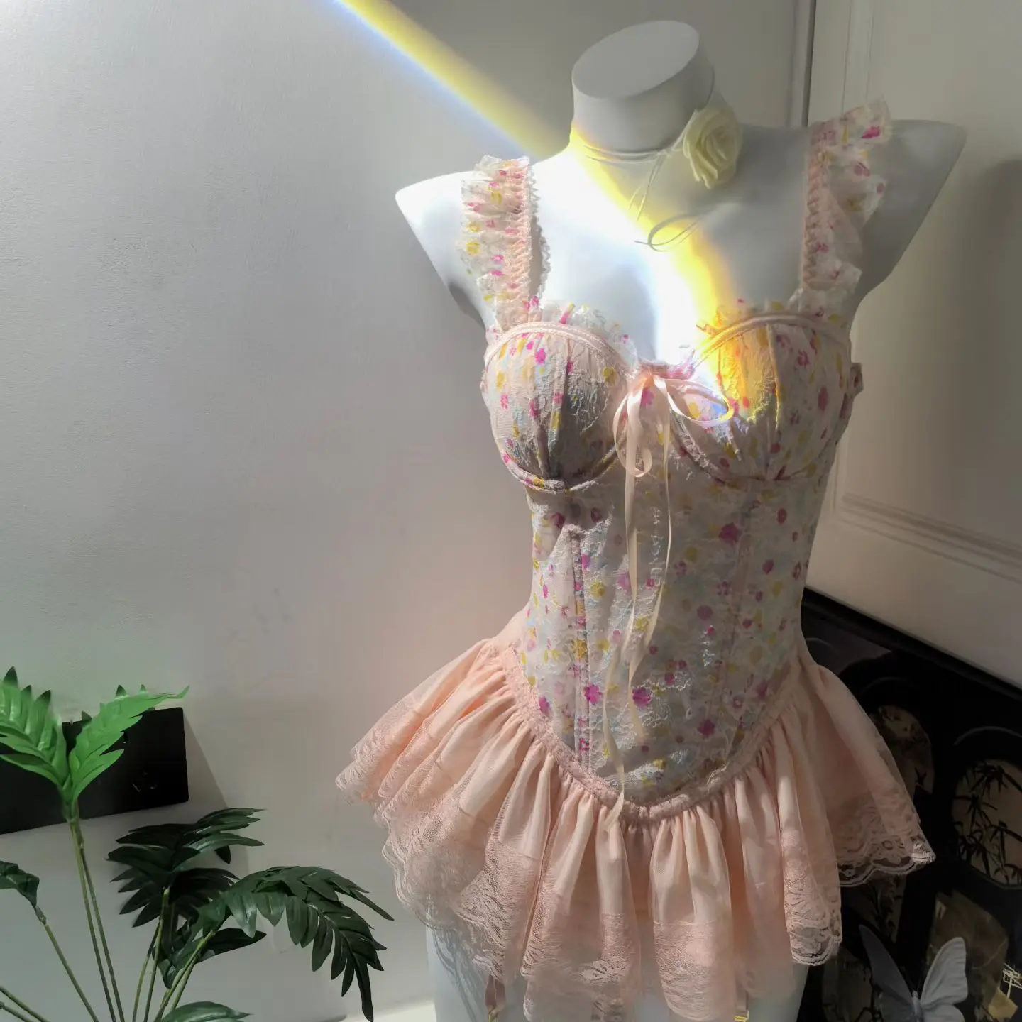 小胸聚拢性感纯欲风连体睡衣