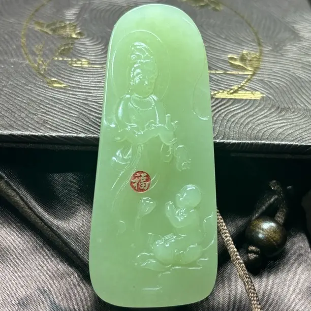 和田玉观音手工精雕