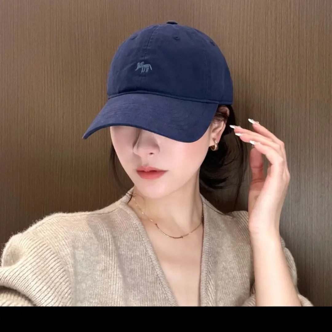 刺绣小狐狸棒球帽四季时尚宽檐显脸小遮阳透气鸭舌帽