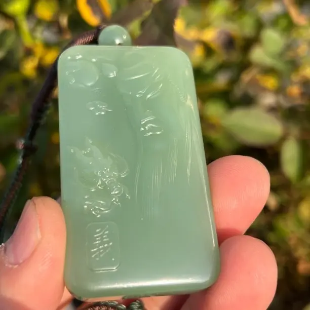 俄碧粉青（偏粉绿）细料精美关公挂件