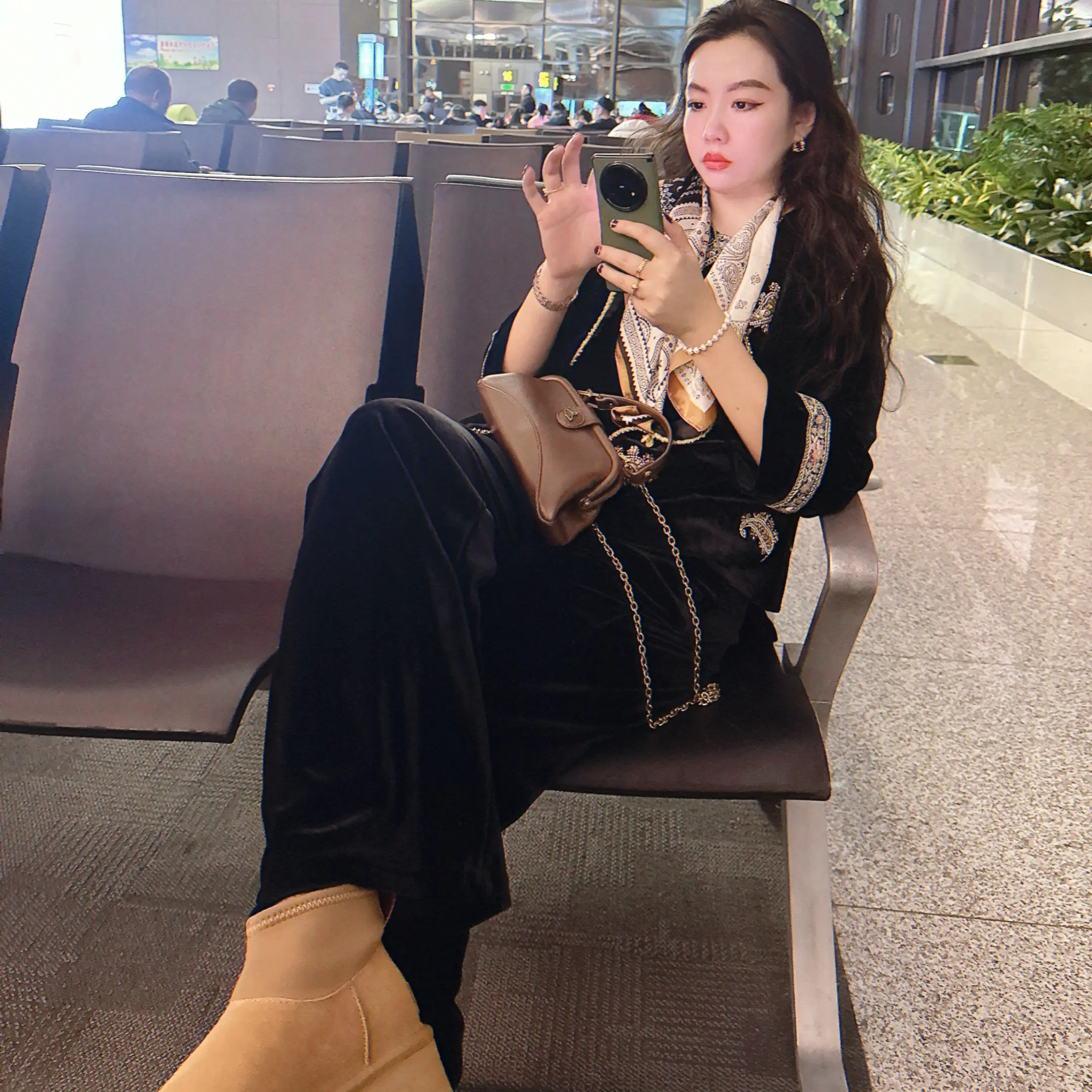 新中式黑色复古套装女秋款中国风韩系ins华丽立体珠绣丝绒裙子