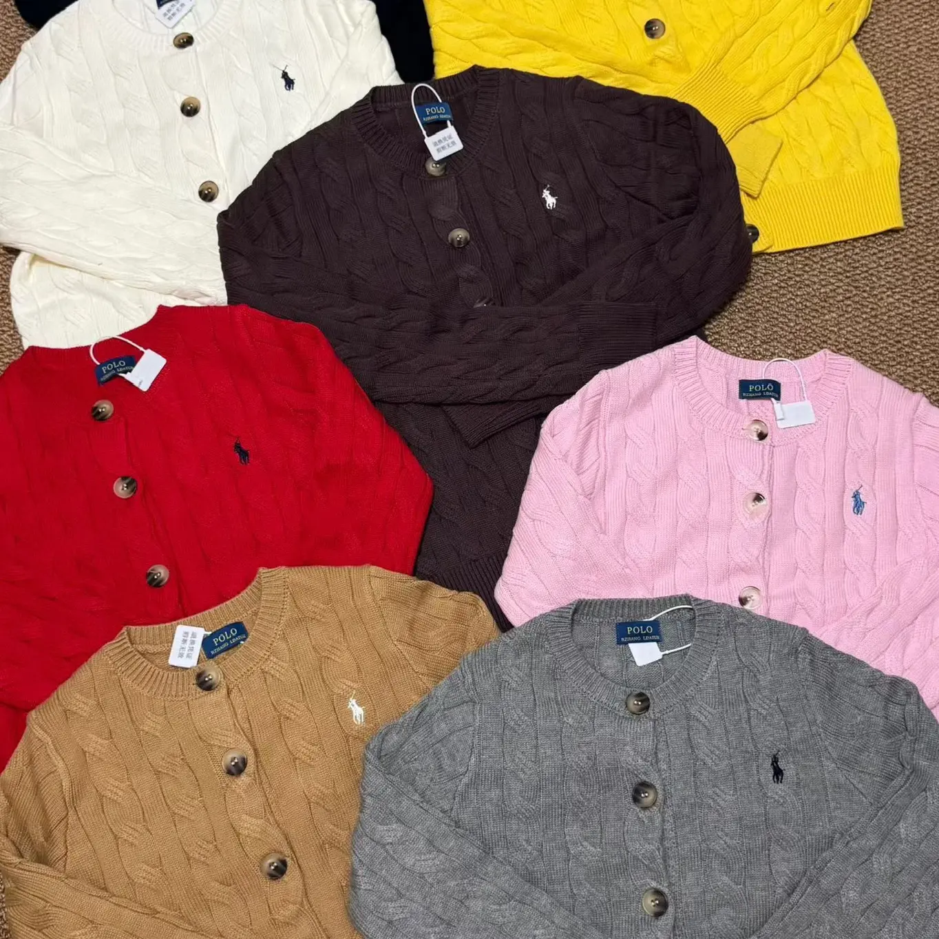 西红柿家～美丽小马RL大纽扣绞花开衫