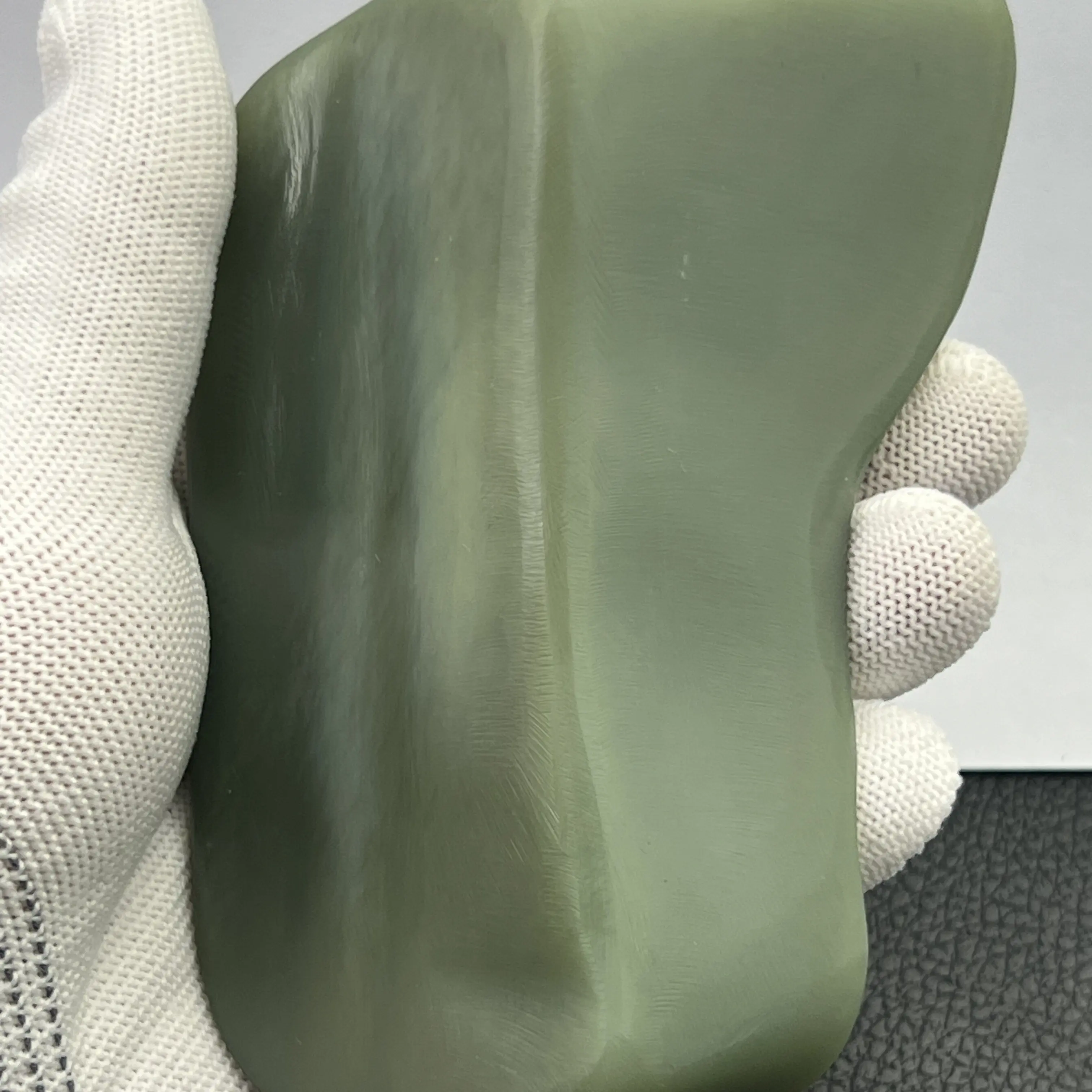 析木绿二细老玉手把件可把玩原石珍品可作活