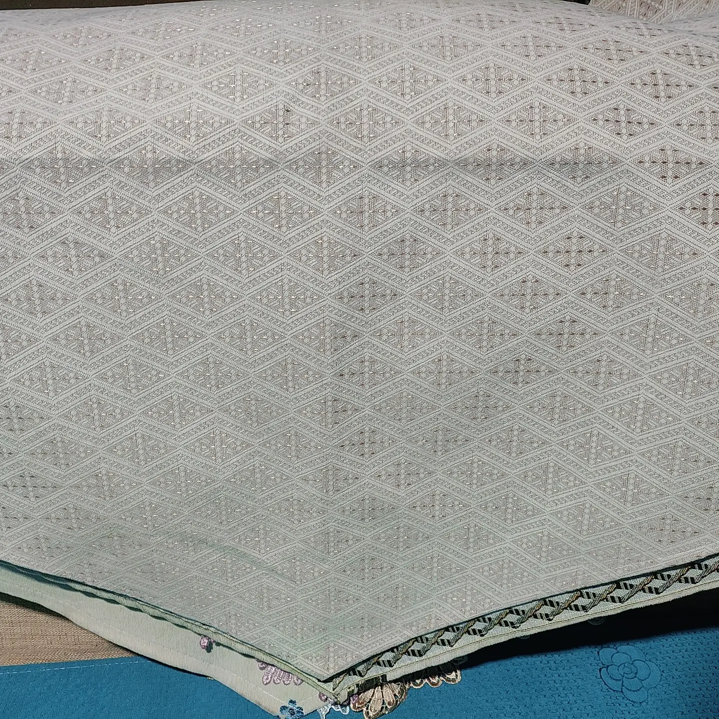 雪尼尔沙发靠背米咖色