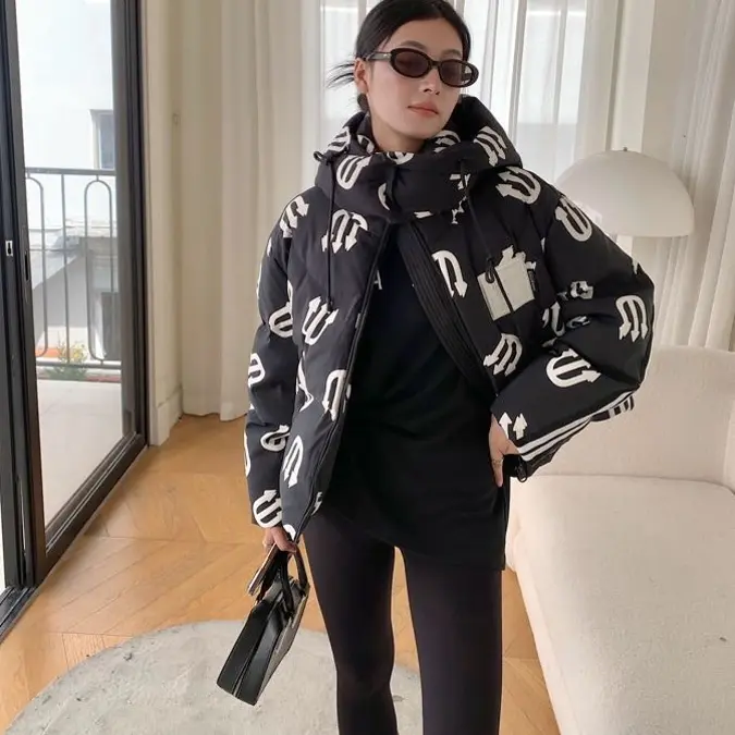 连帽短款加厚白鸭绒羽绒服