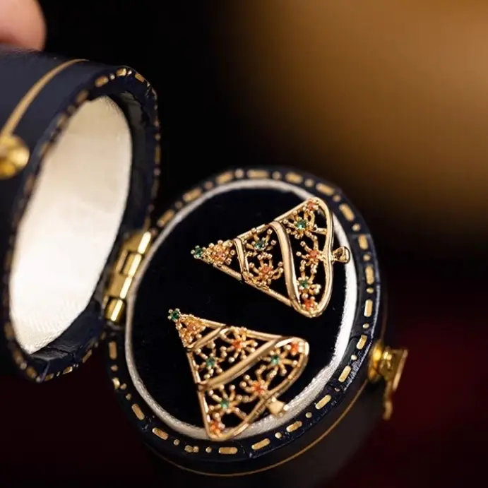 铜合金耳饰 复古红绿配色镂空圣诞树耳钉节日氛围感高级感耳饰