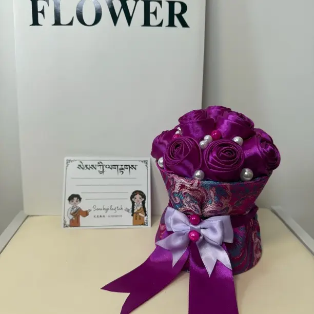 藏饰手工花束玫红系迷你版花束实拍图