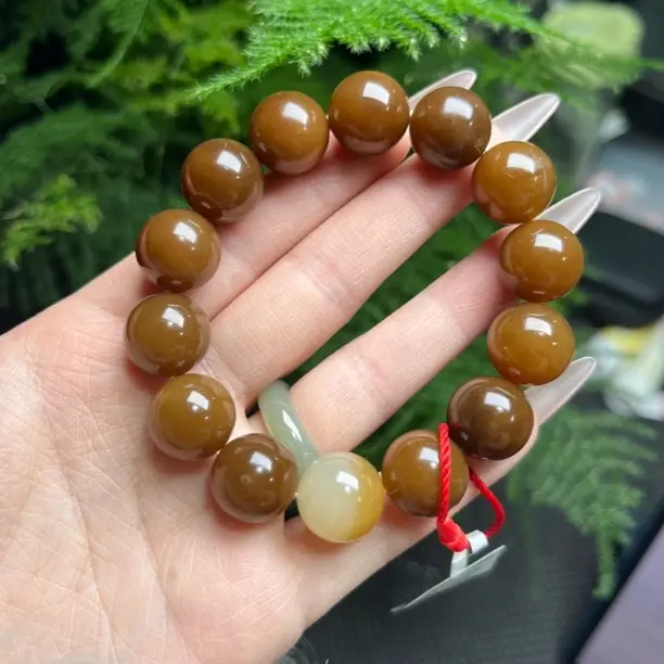 新疆和田玉且末纯糖手串 14mm