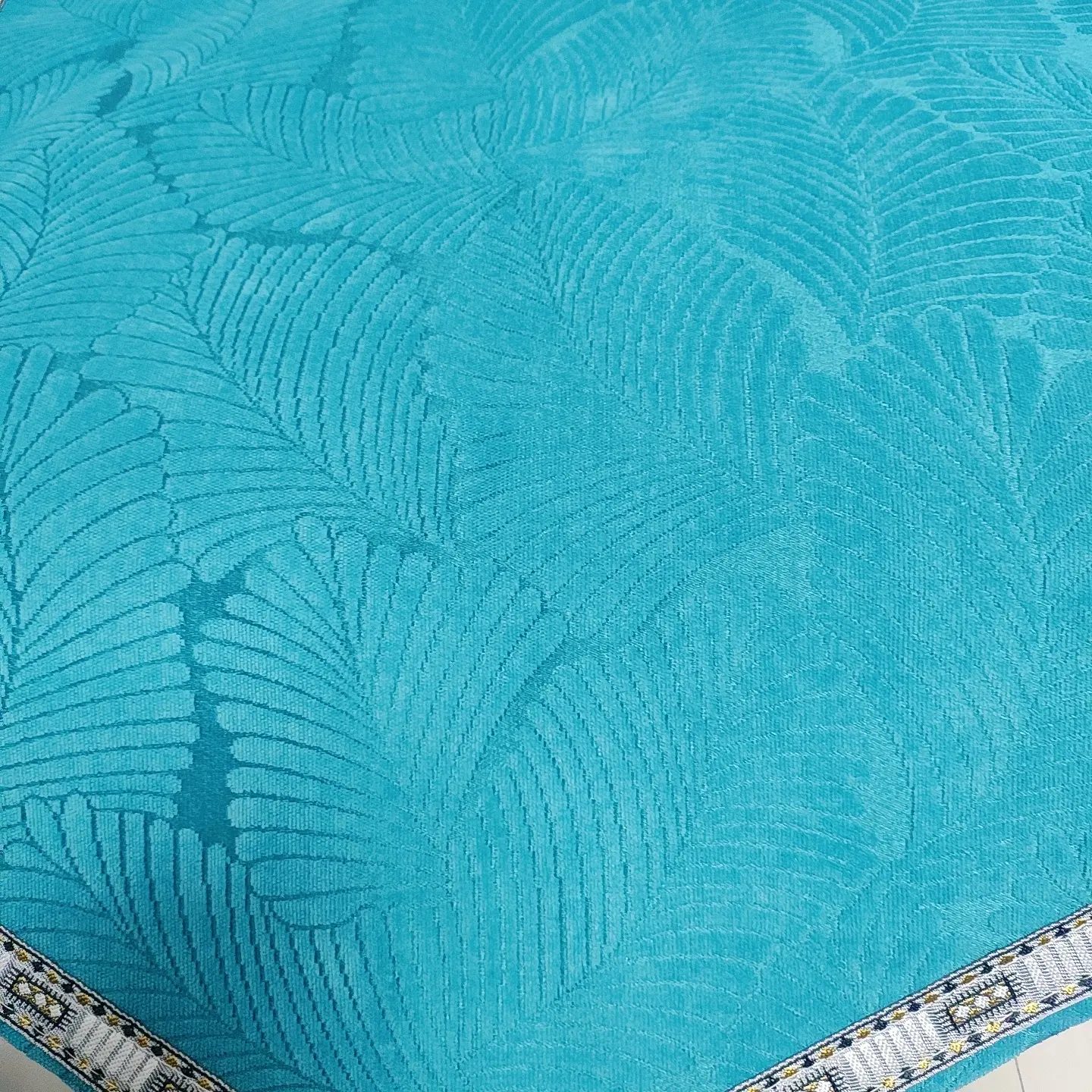 新款四季通用防滑轻奢简约沙发靠背巾，蓝色