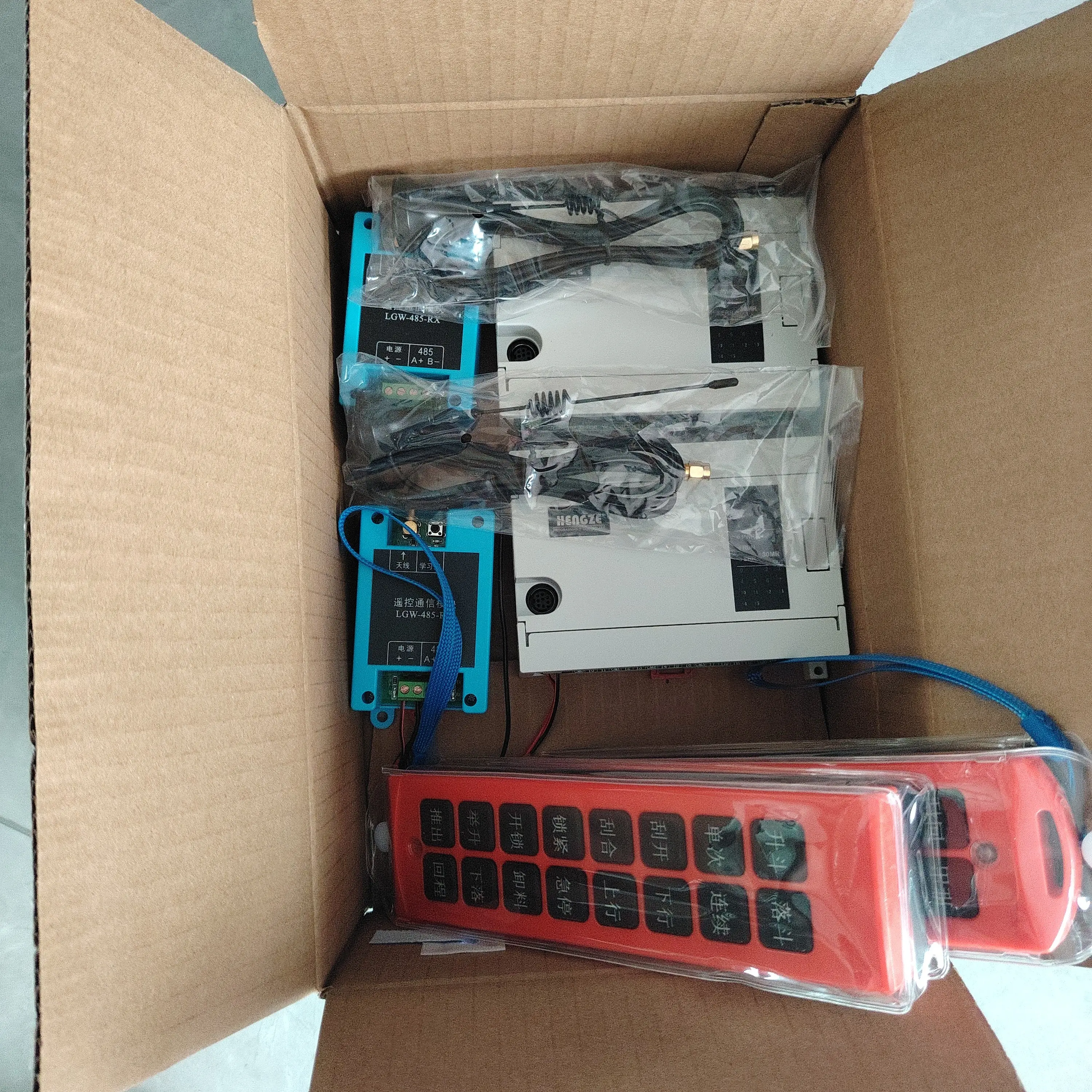 压缩垃圾车免接线电控系统，6路阀控制器，含远程油门